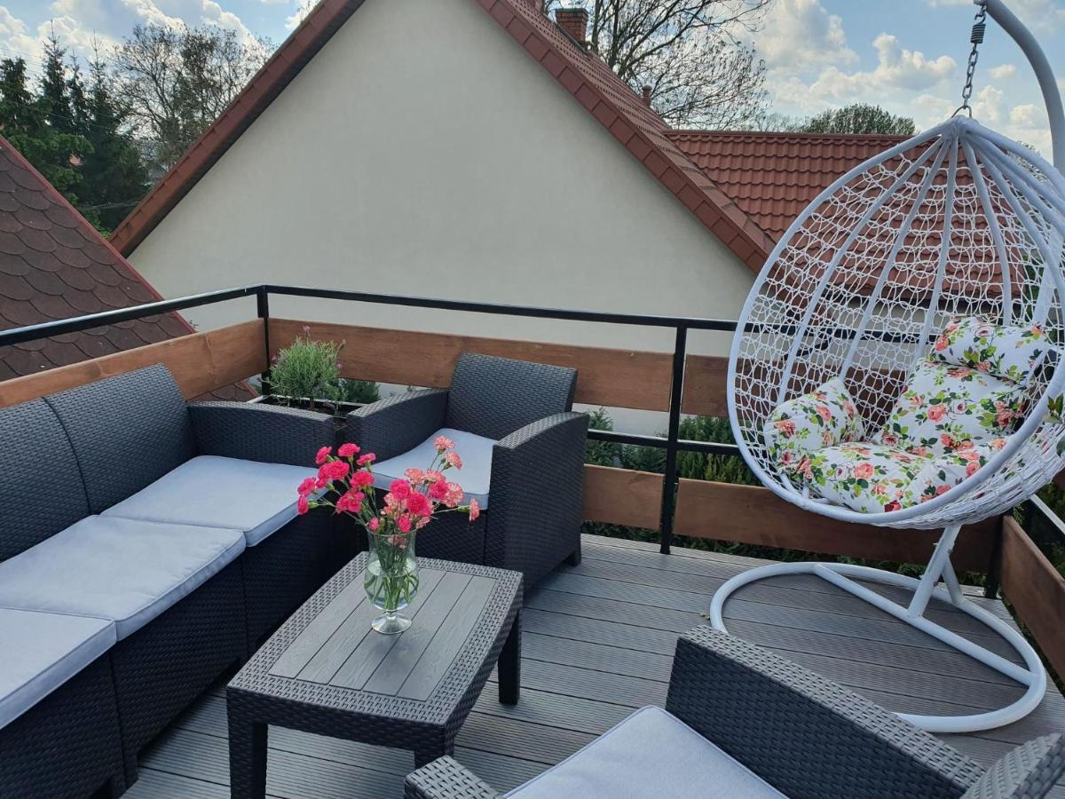 Loft Nad Gie-Esem Apartment ทิโคชิน ภายนอก รูปภาพ